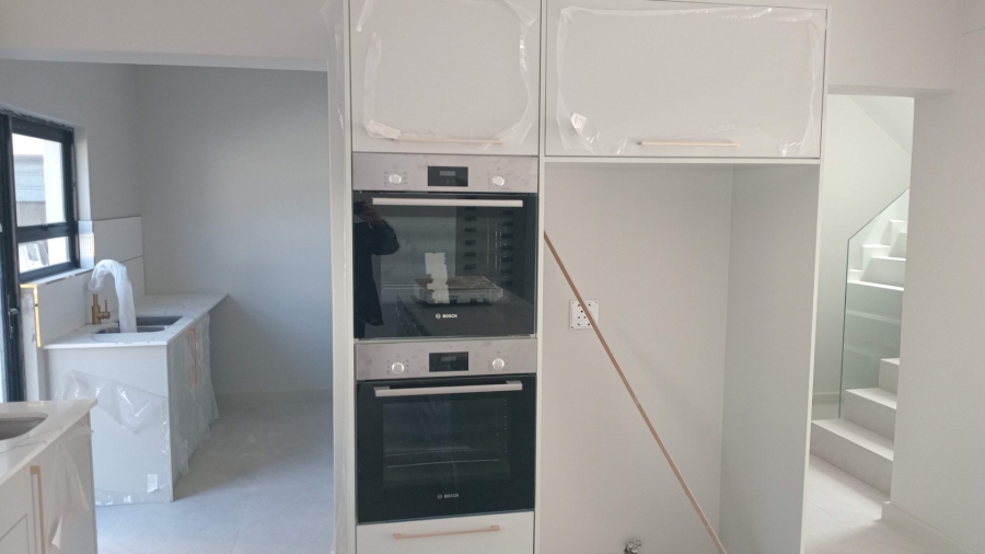 4 Bedroom Property for Sale in Sandown Western Cape